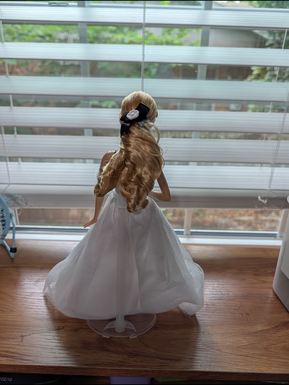Vintage Holiday Barbie Restyled - Picture 6 of 6
